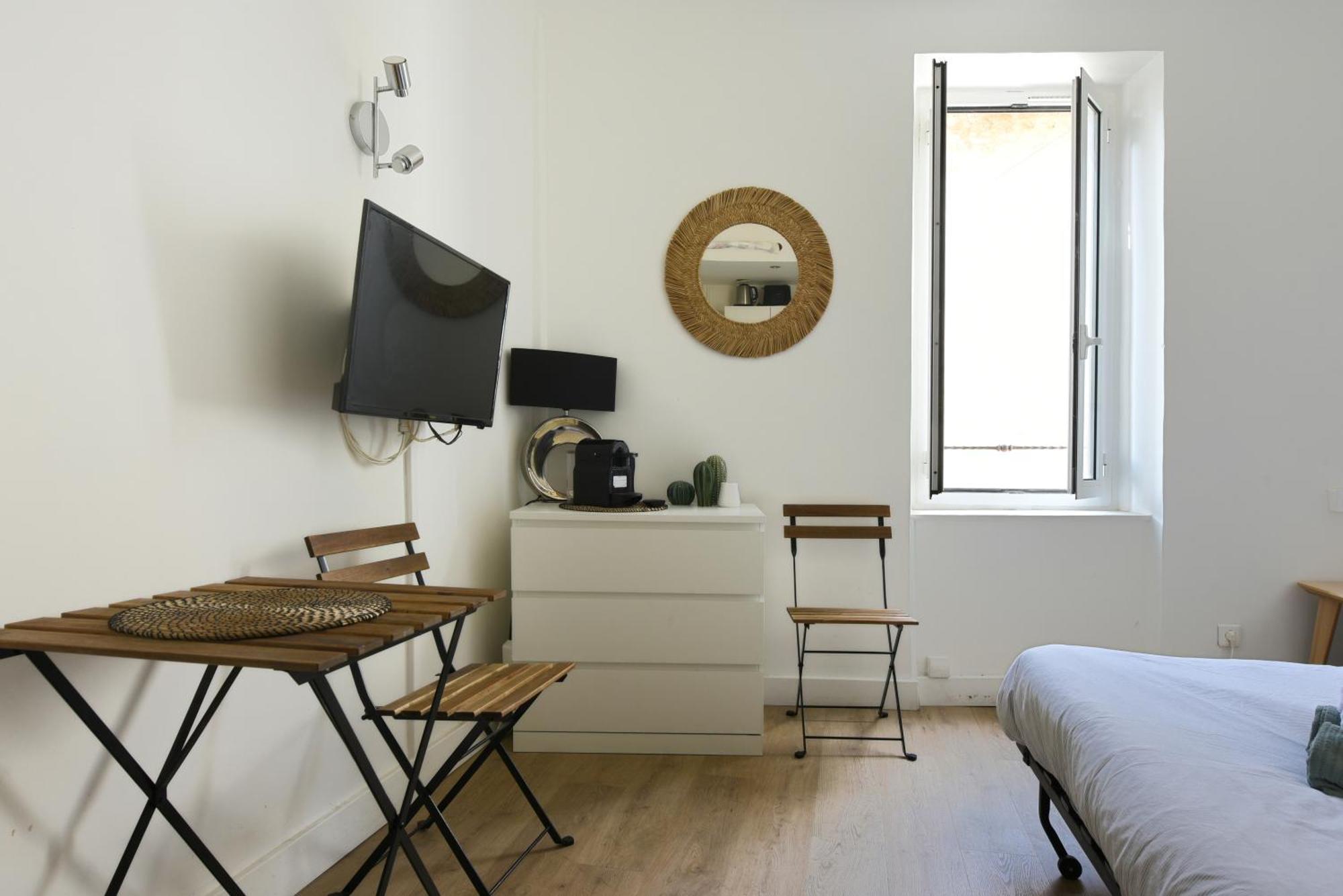 Studio Garrigue La Fare-les-Oliviers Exterior foto