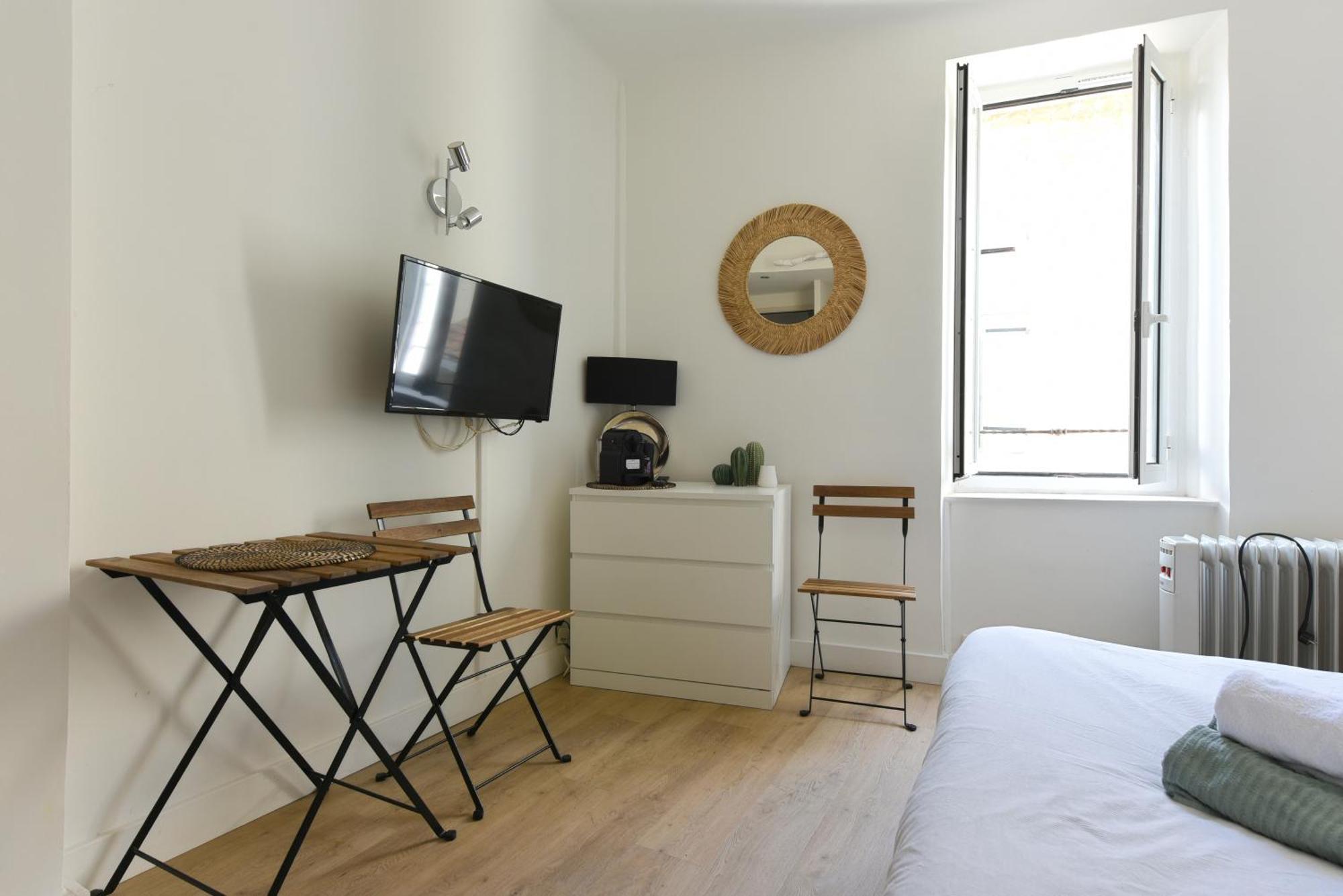 Studio Garrigue La Fare-les-Oliviers Exterior foto